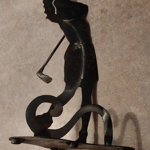 Scrap metal welded art figurine of a lady golfer. - Picture 2 of 6